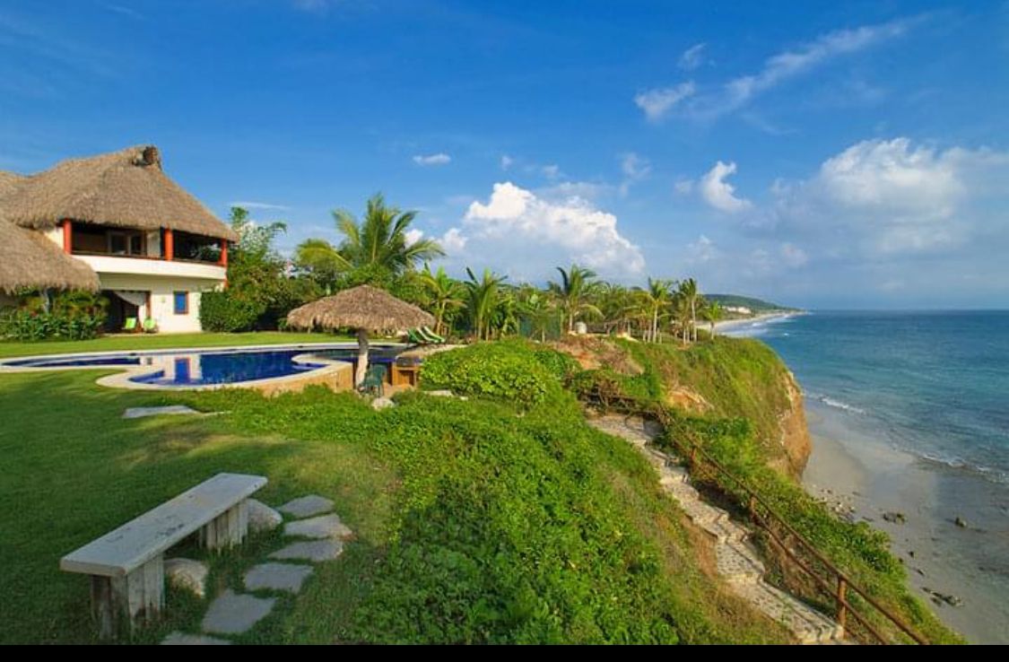 Paisaje con vista al mar